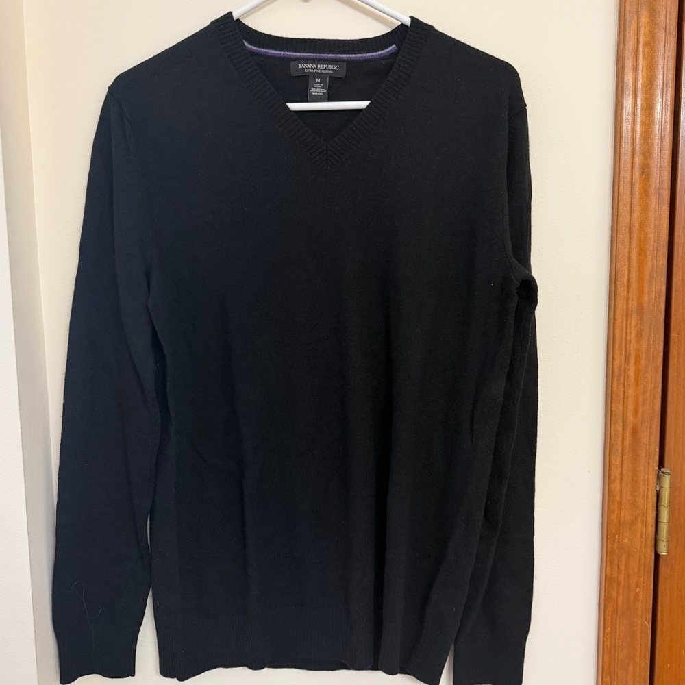 Banana Republic Men's Dark V-Neck Sweater